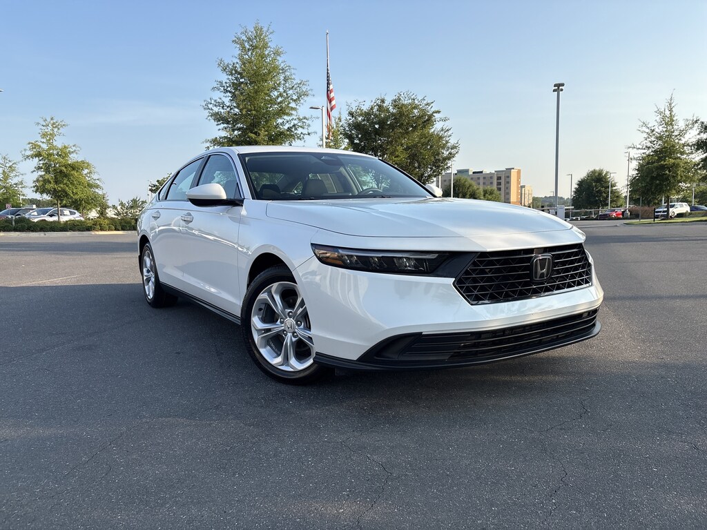 Used 2023 Honda Accord LX Sedan