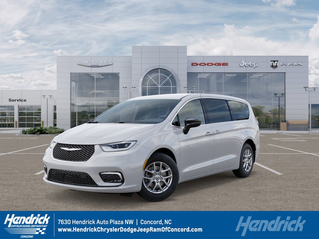 New 2026 Chrysler Pacifica Select Passenger Van