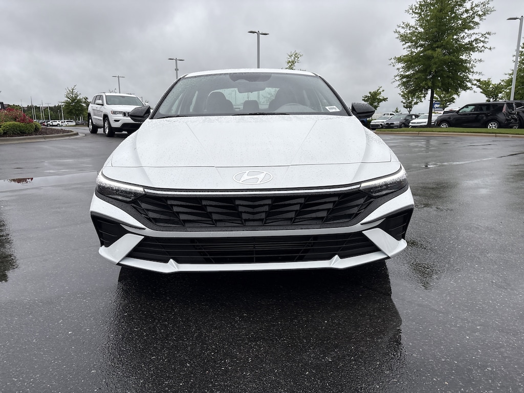 Used 2025 Hyundai Elantra SEL Sport Sedan