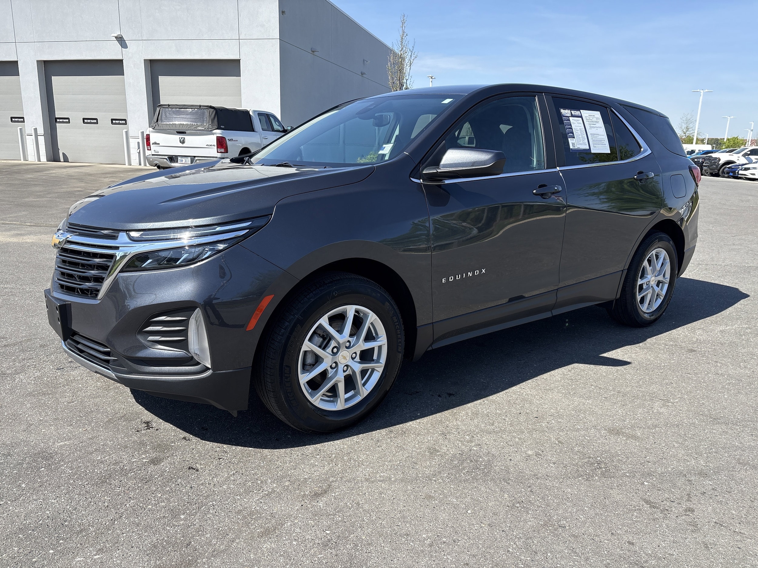 2023 Chevrolet Equinox LT photo 4