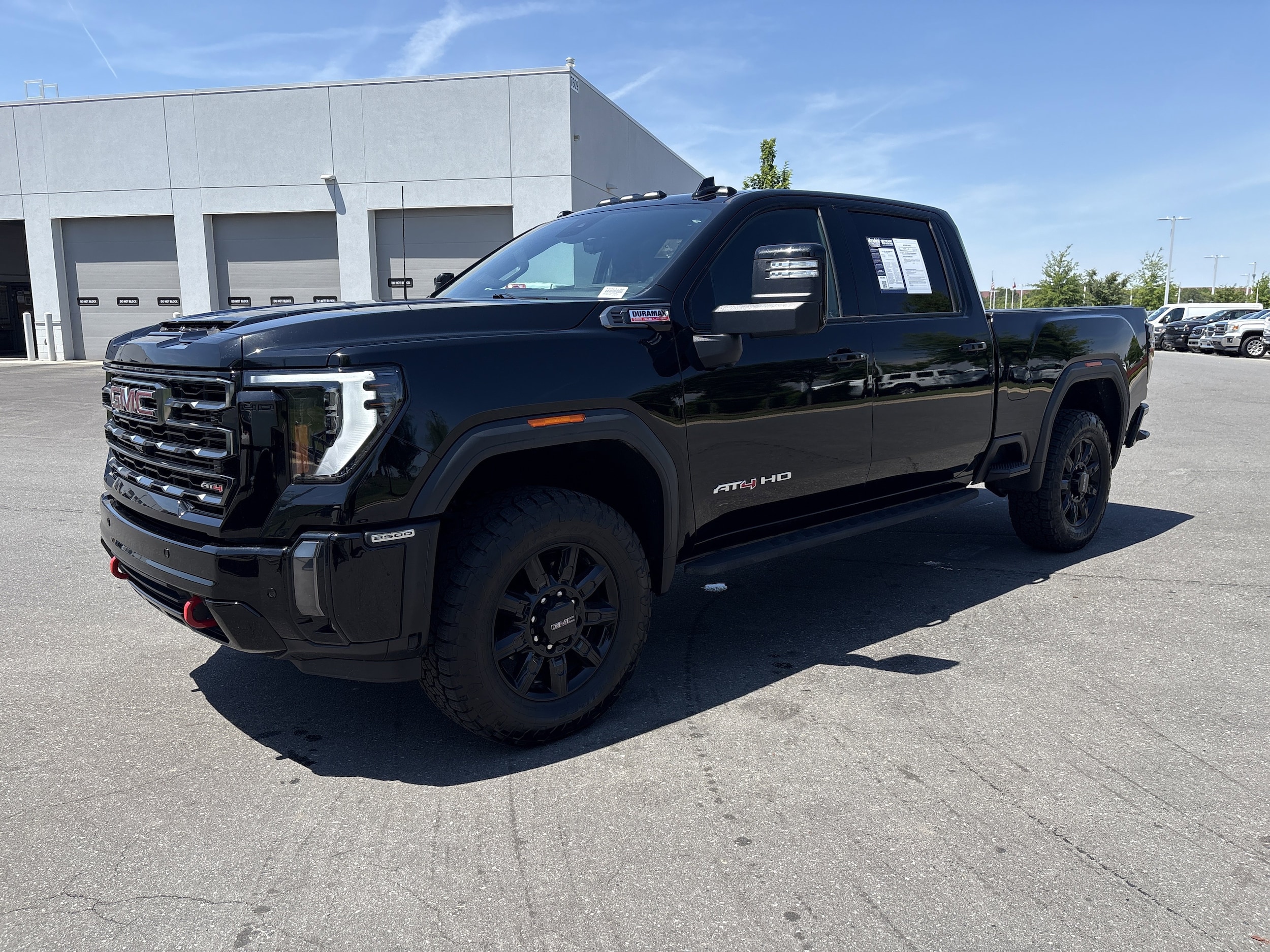 2024 GMC Sierra 2500HD AT4 photo 4
