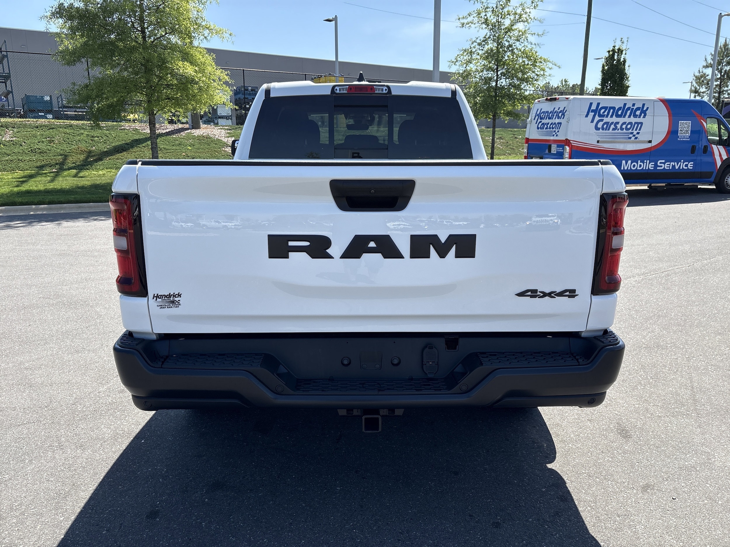 2025 Ram 1500 Tradesman photo 3