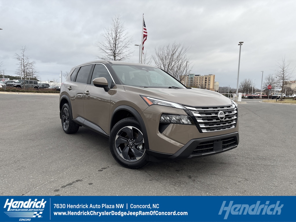 Used 2024 Nissan Rogue SV SUV