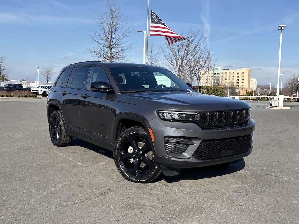 Certified 2025 Jeep Grand Cherokee Altitude X SUV