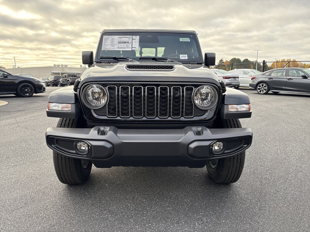 New 2026 Jeep Gladiator Sport S Pickup