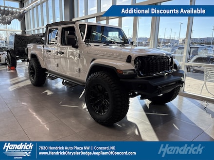 2025 Jeep Gladiator Willys Pickup
