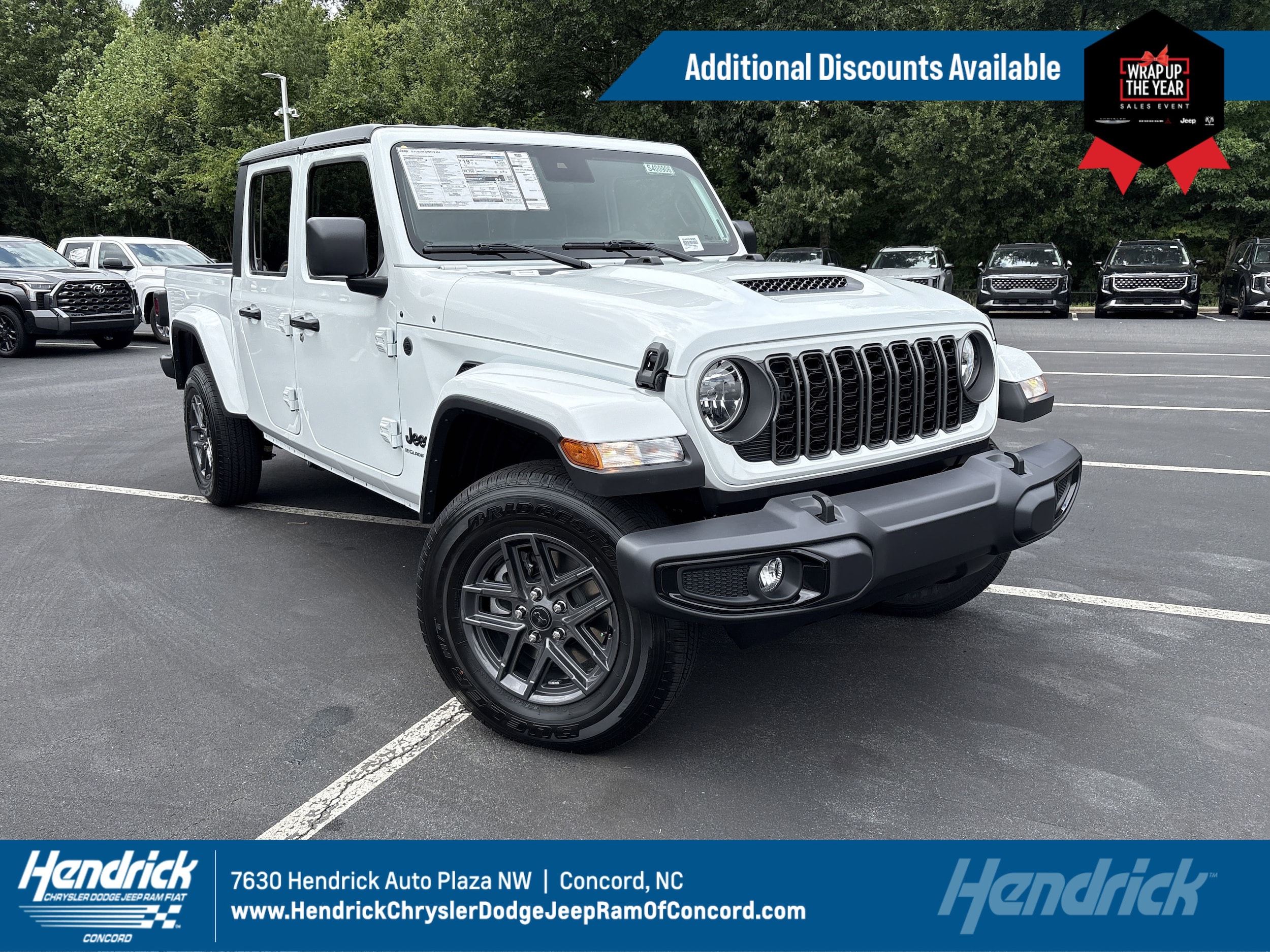 2025 Jeep Gladiator Sport S's photo