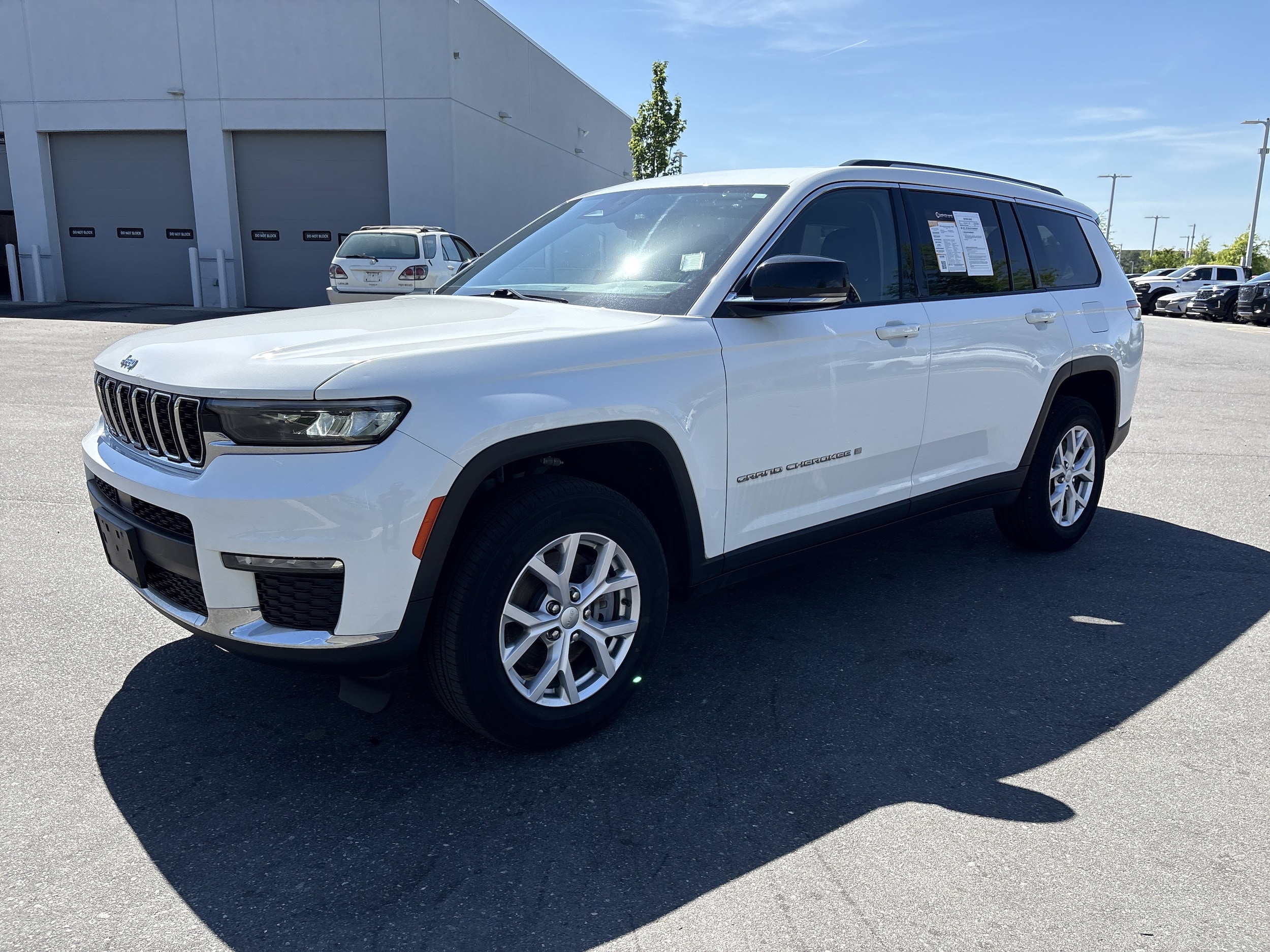 2022 Jeep Grand Cherokee L Limited photo 4