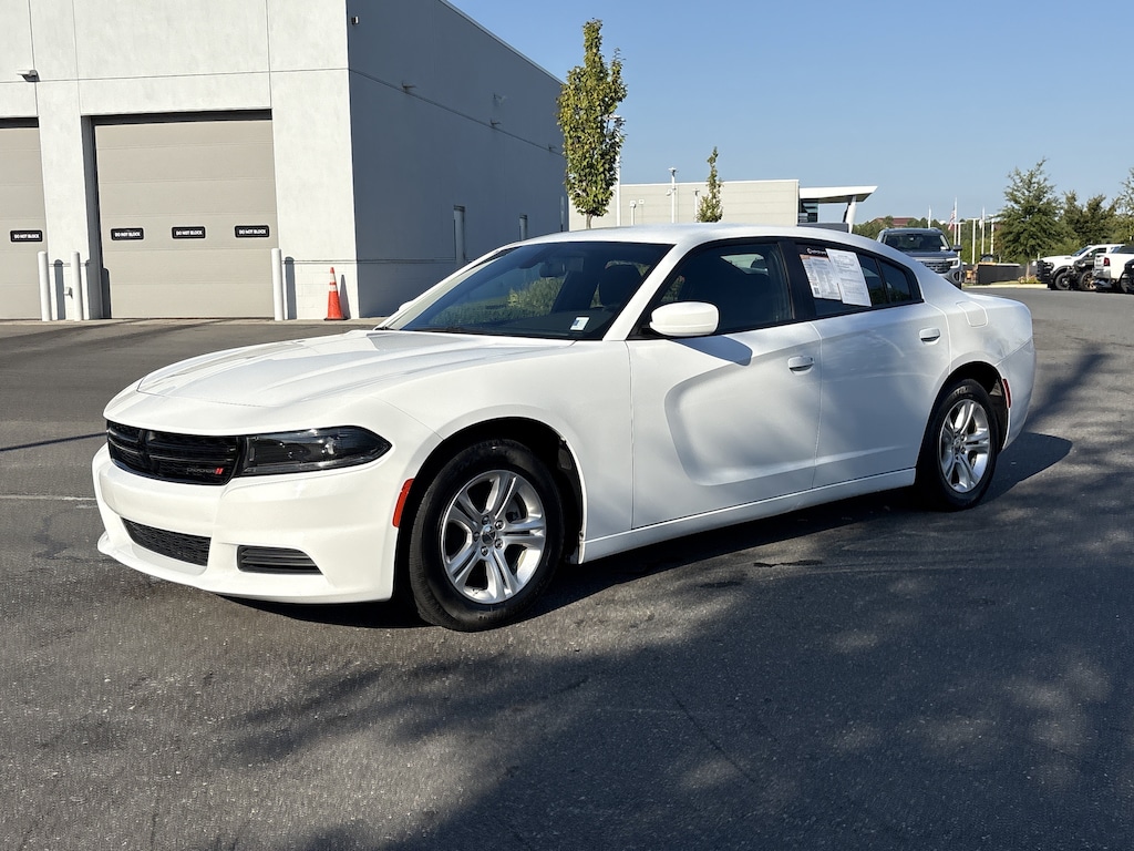 Used 2022 Dodge Charger SXT Sedan