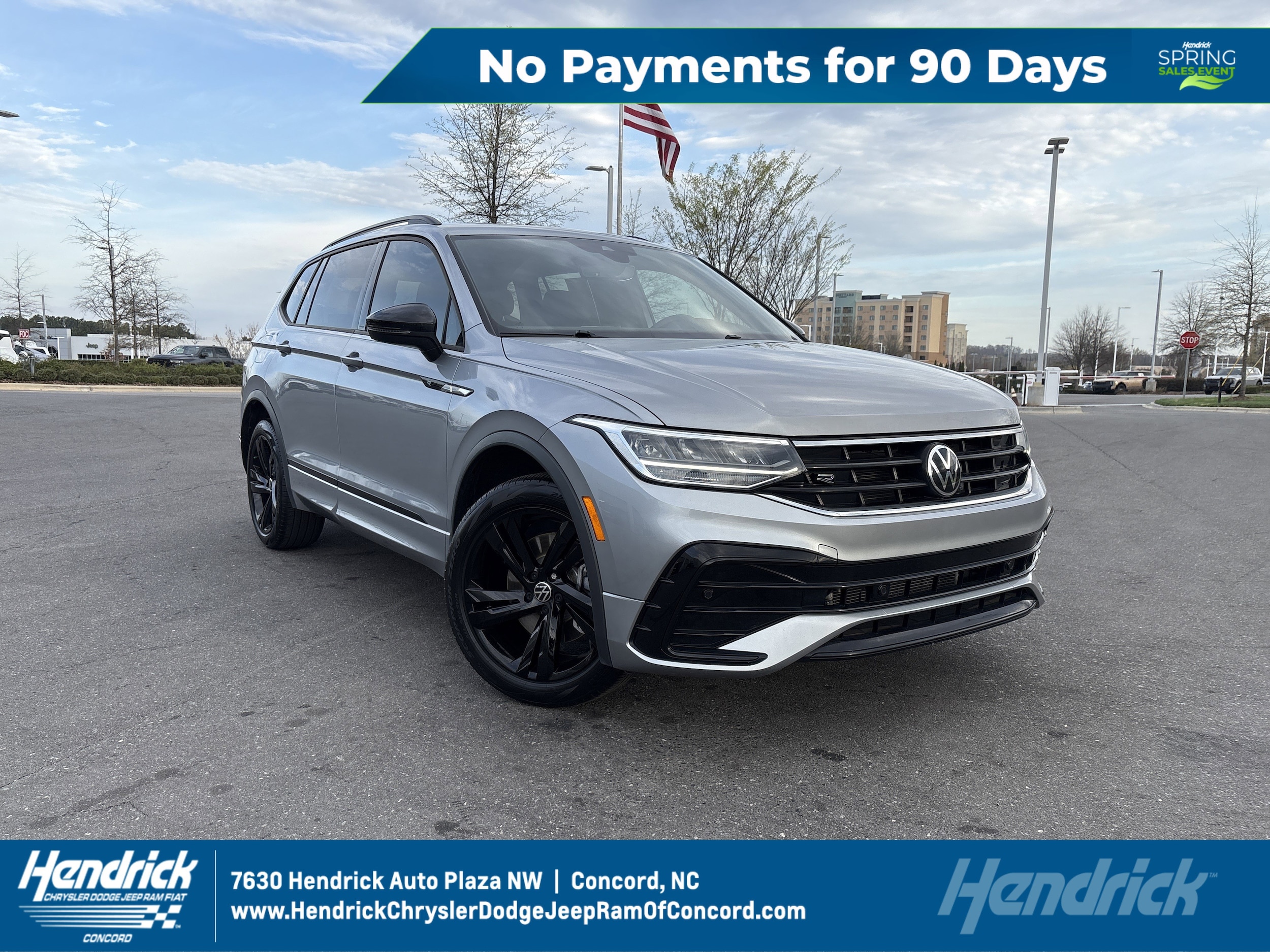 2023 Volkswagen Tiguan SE R-LINE BLACK