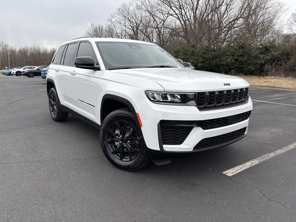 New 2026 Jeep Grand Cherokee Laredo Altitude Sport Utility