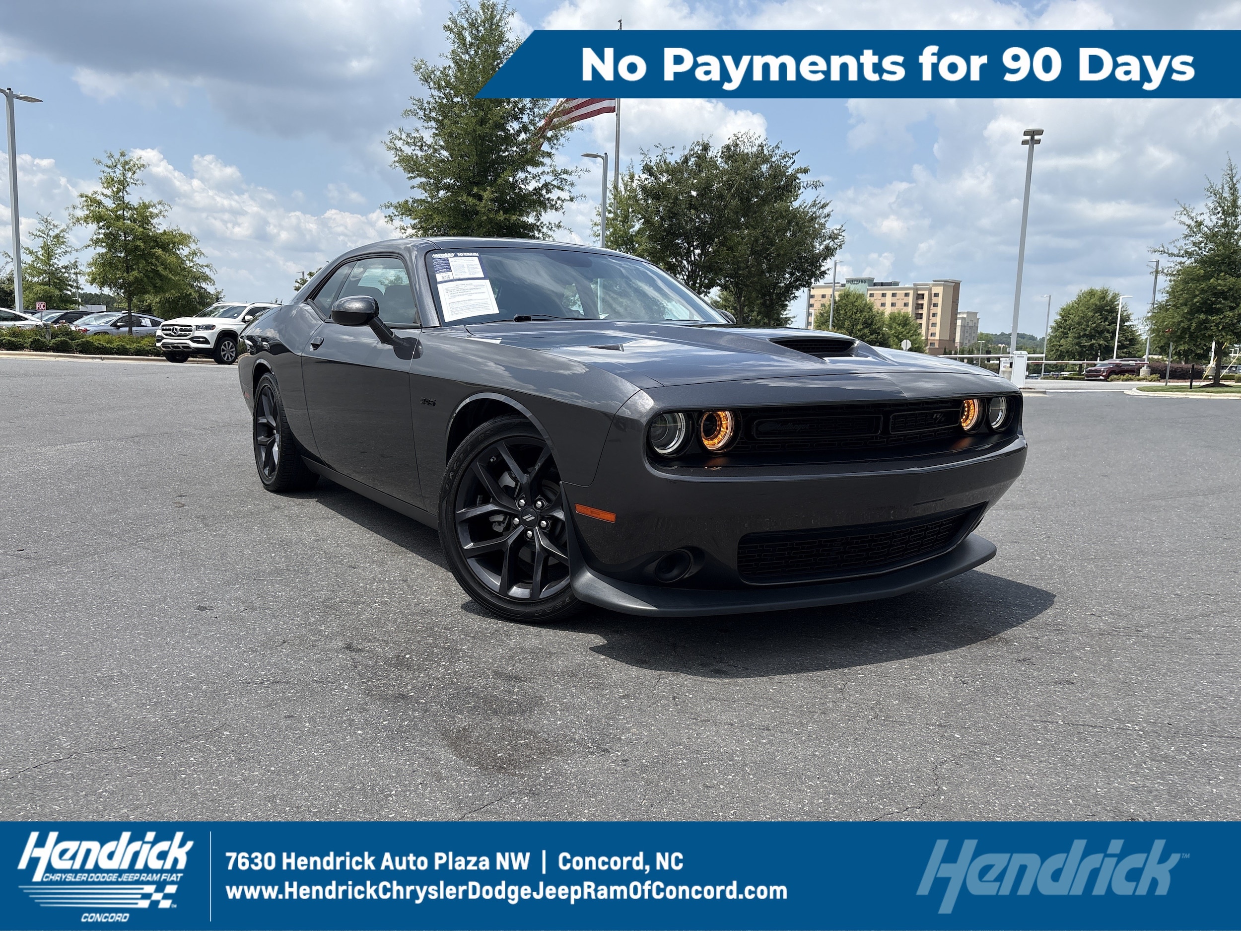 2023 Dodge Challenger R/T's photo