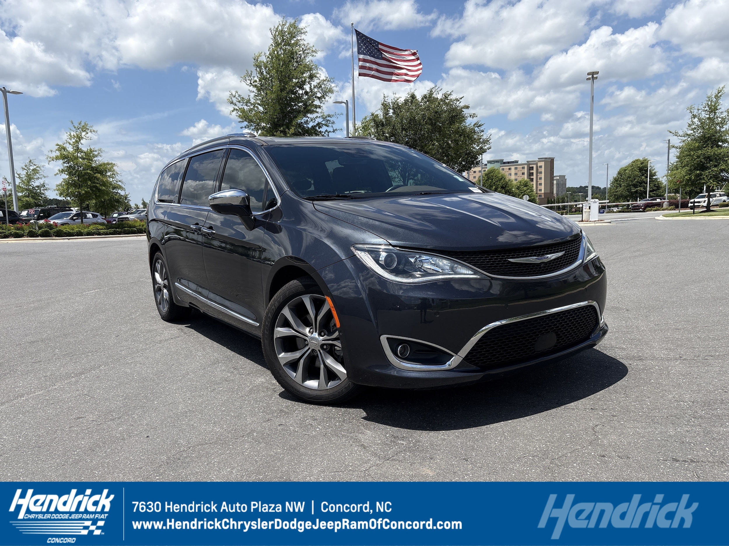 Chrysler Pacifica Limited