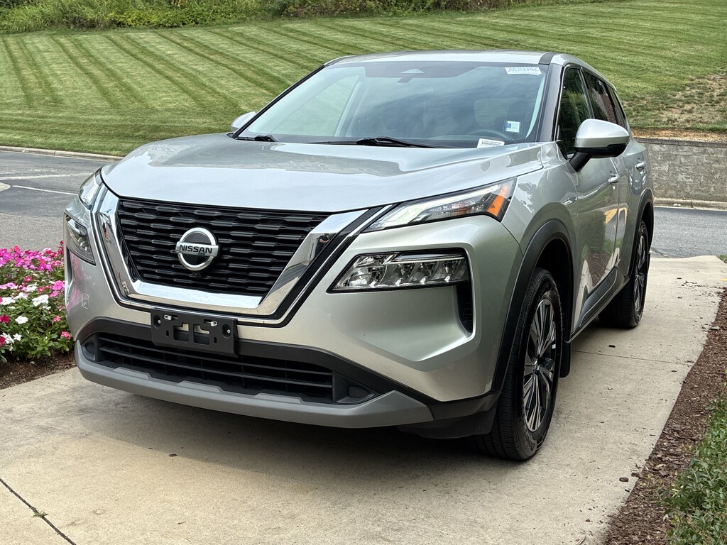 Used 2021 Nissan Rogue SV SUV