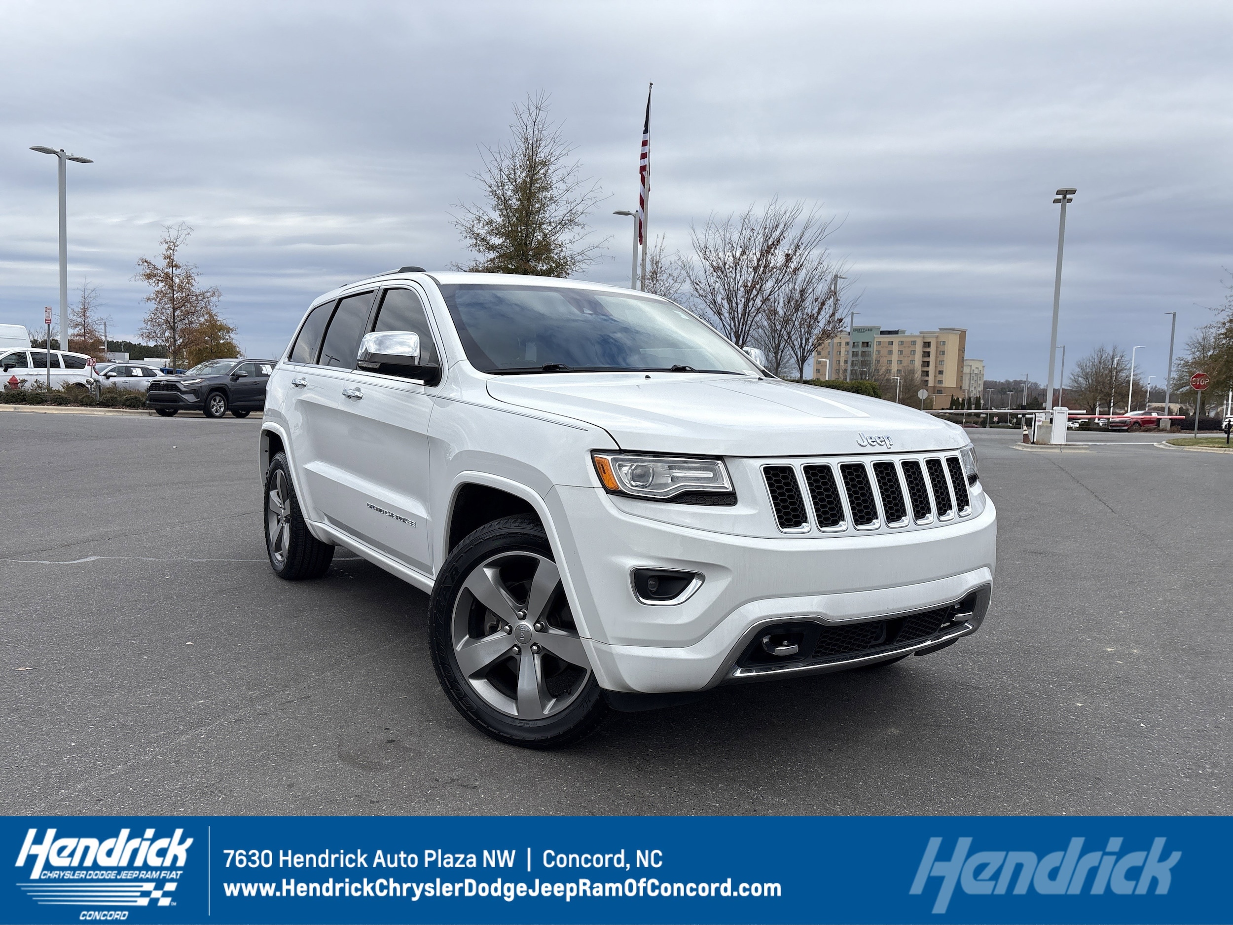 2015 Jeep Grand Cherokee Overland's photo