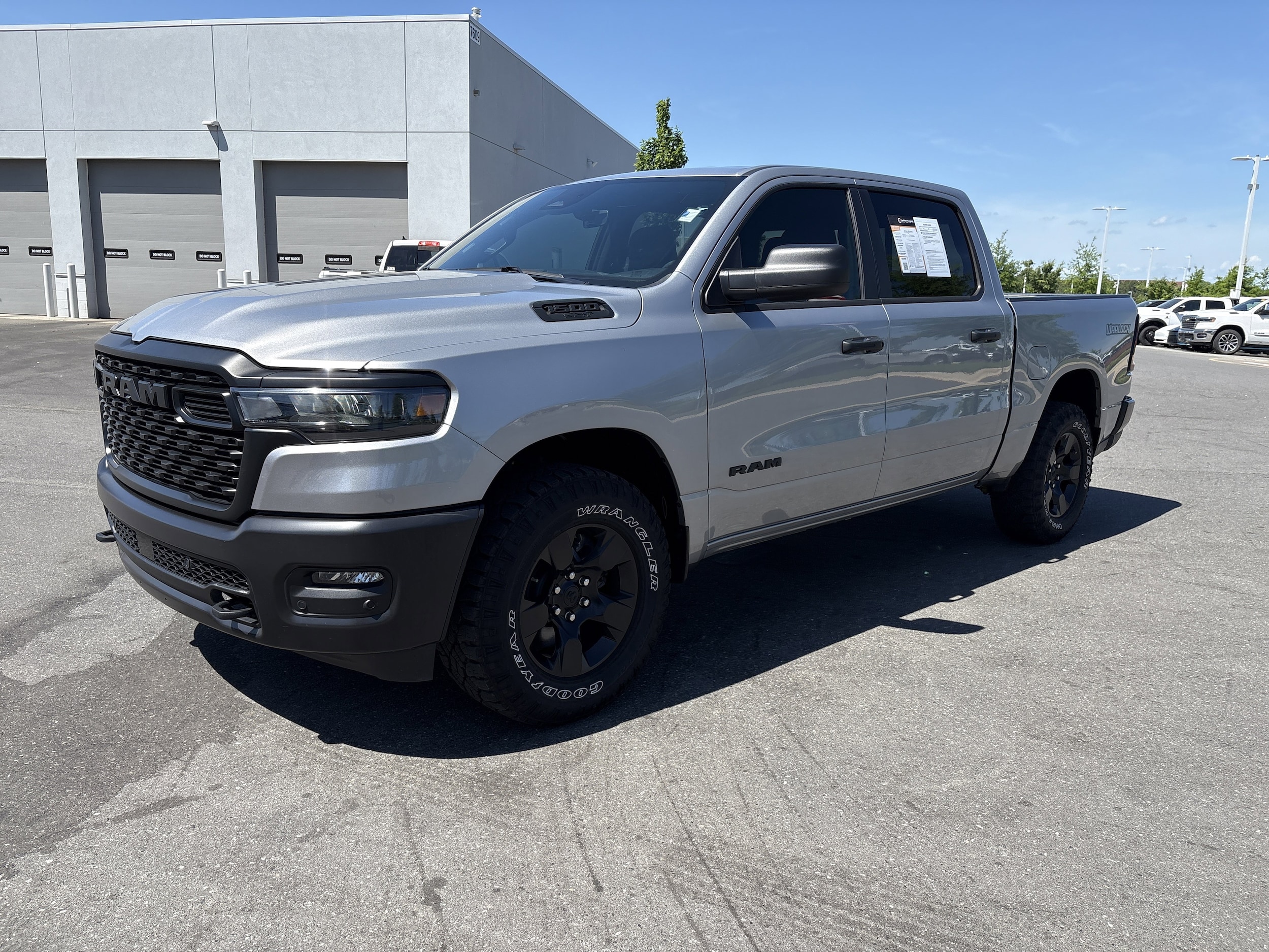 2025 Ram 1500 Warlock photo 4