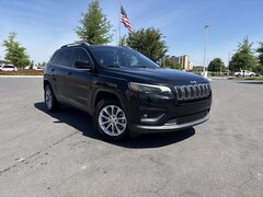2019 Jeep Cherokee Latitude SUV