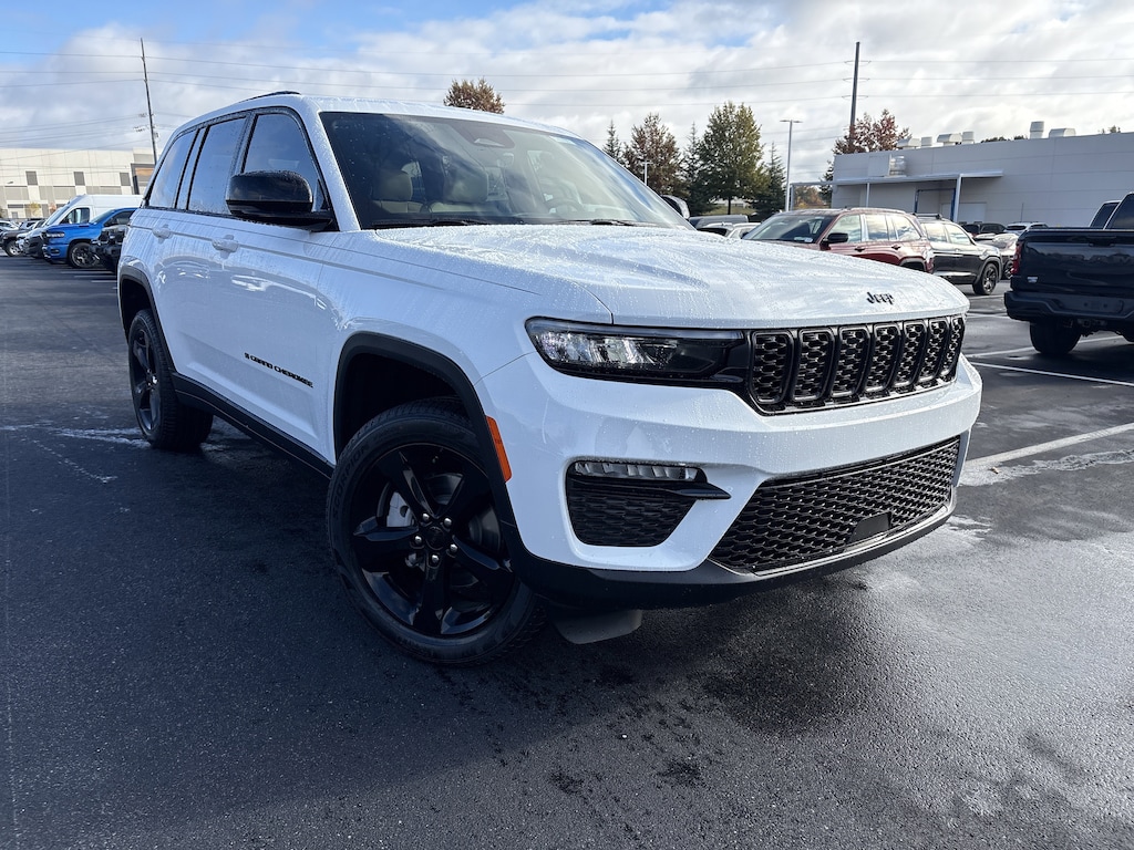 New 2025 Jeep Grand Cherokee Limited Sport Utility