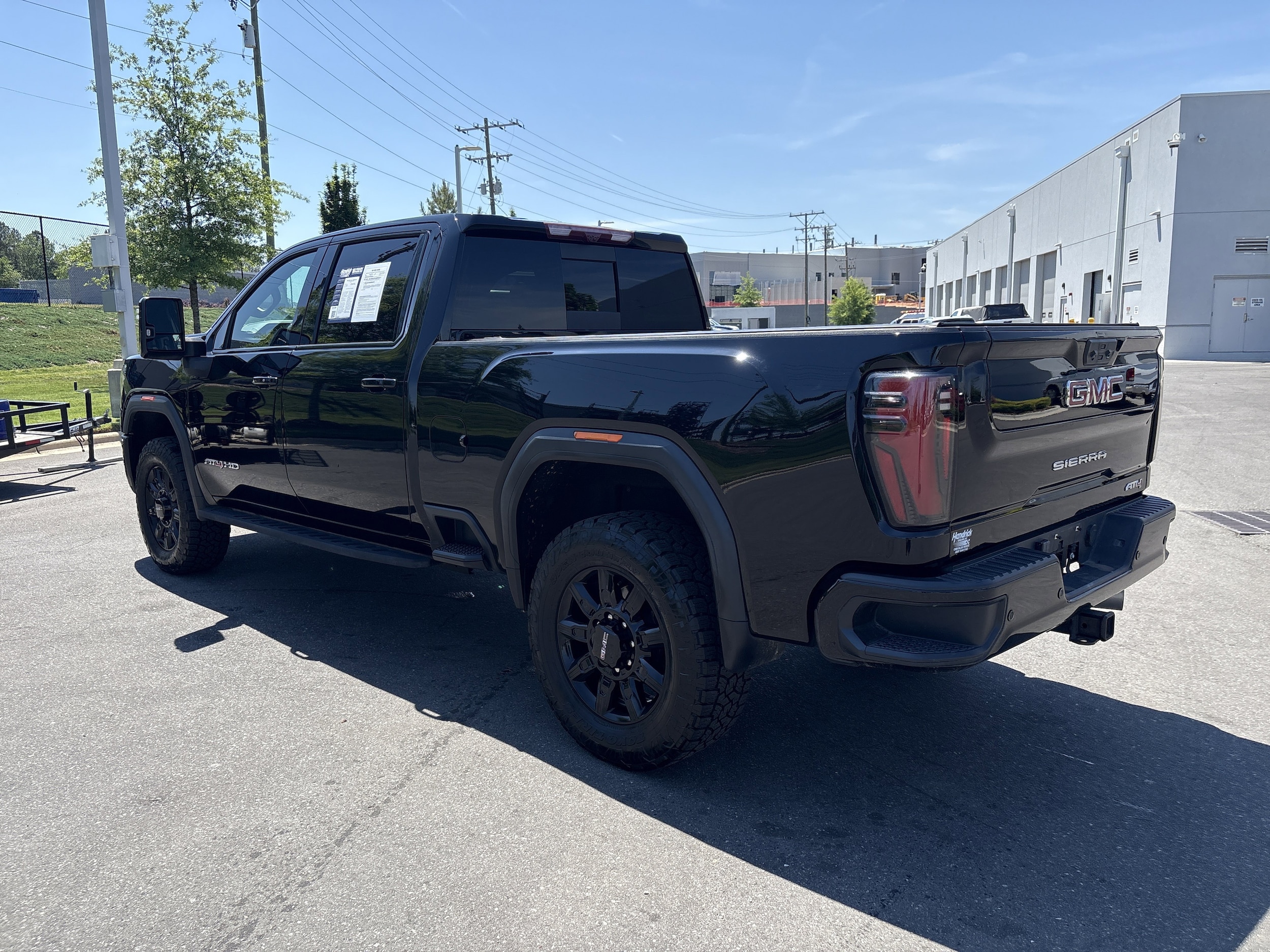 2024 GMC Sierra 2500HD AT4 photo 6