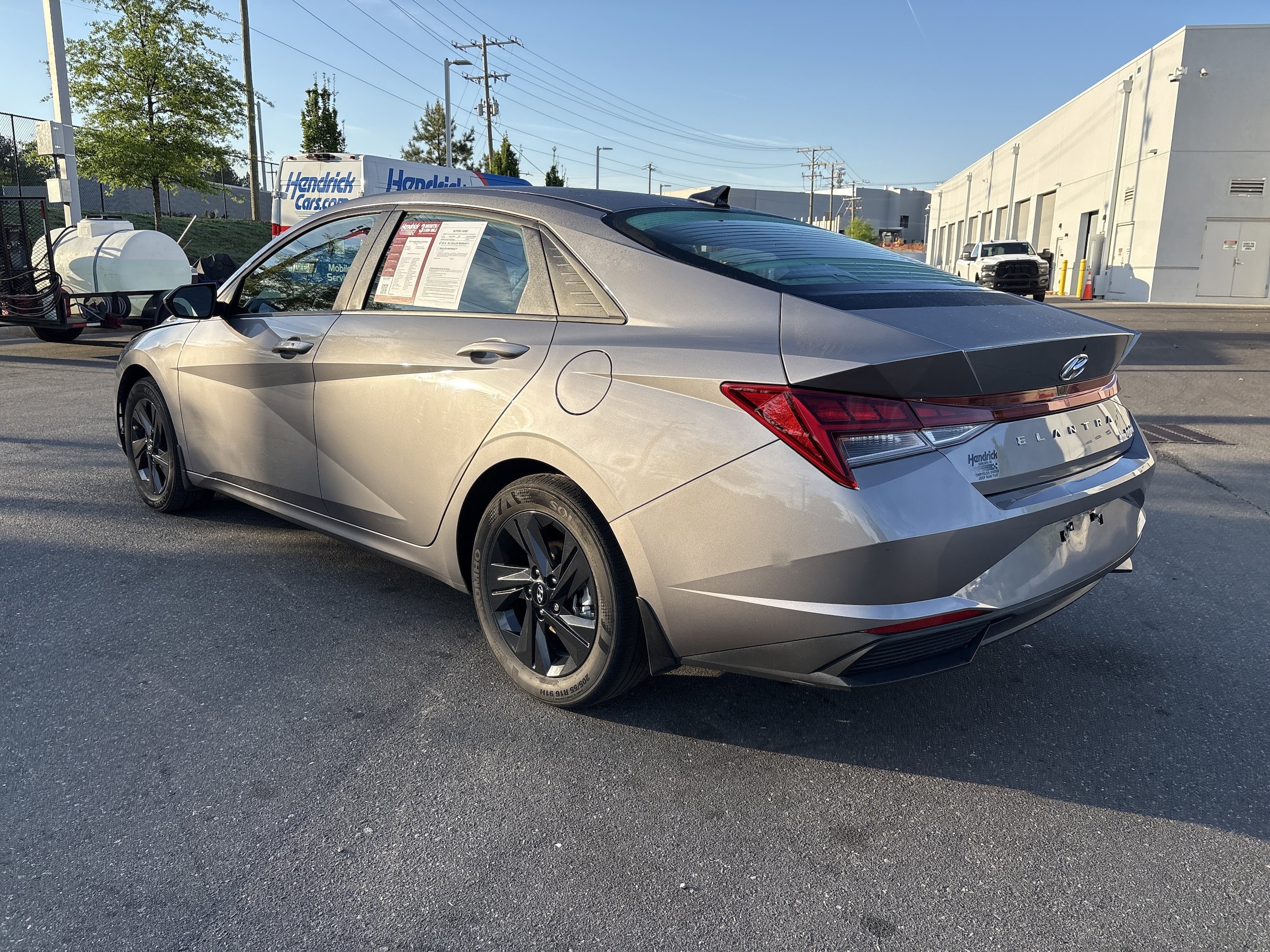 2023 Hyundai Elantra Hybrid Blue photo 6