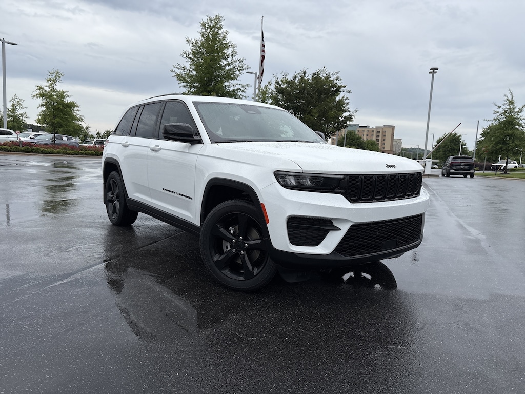 Certified 2023 Jeep Grand Cherokee Altitude SUV