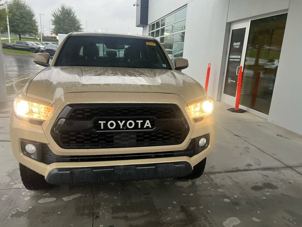Used 2018 Toyota Tacoma TRD Off Road Pickup