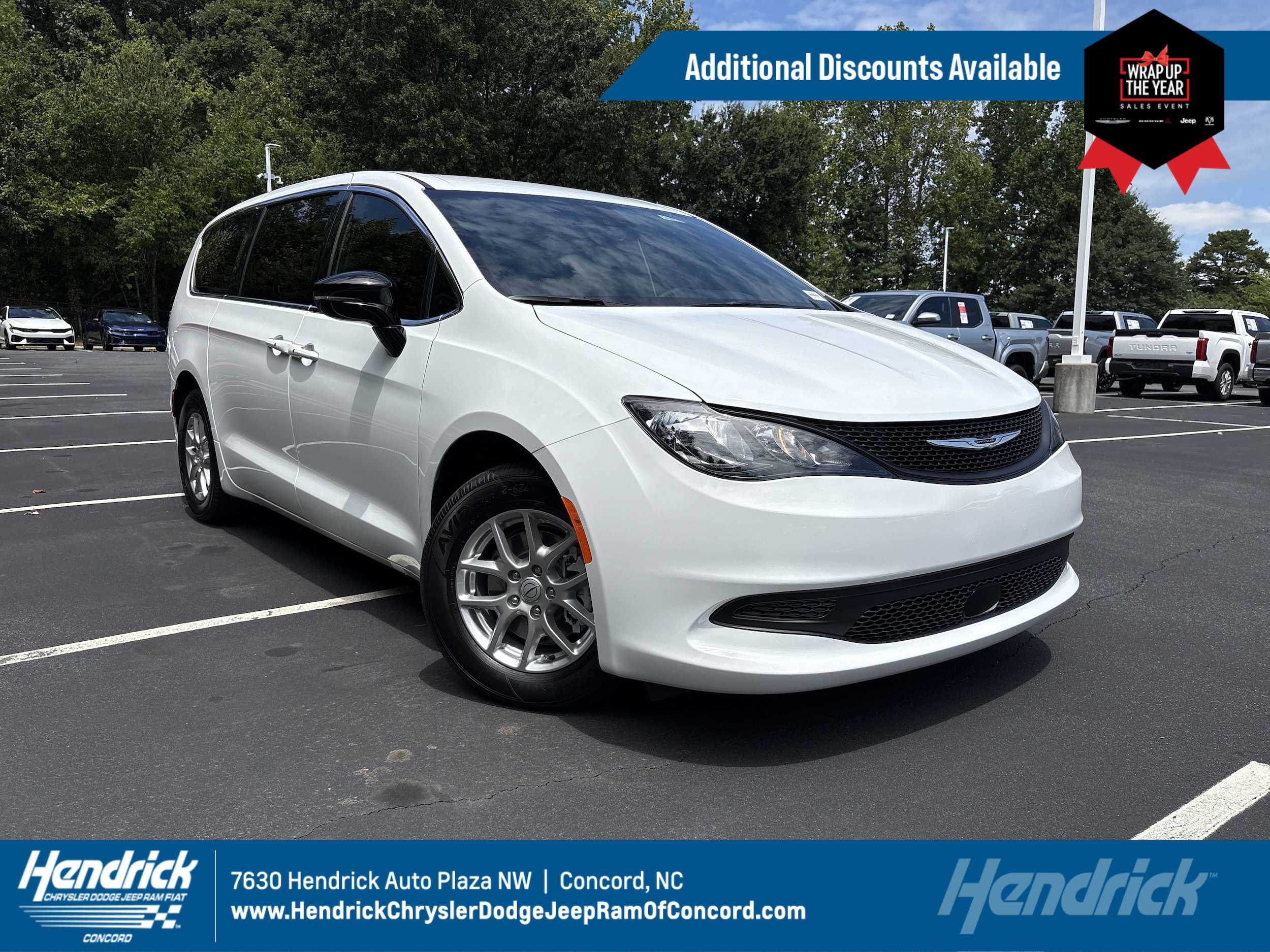 2026 Chrysler Voyager LX's photo