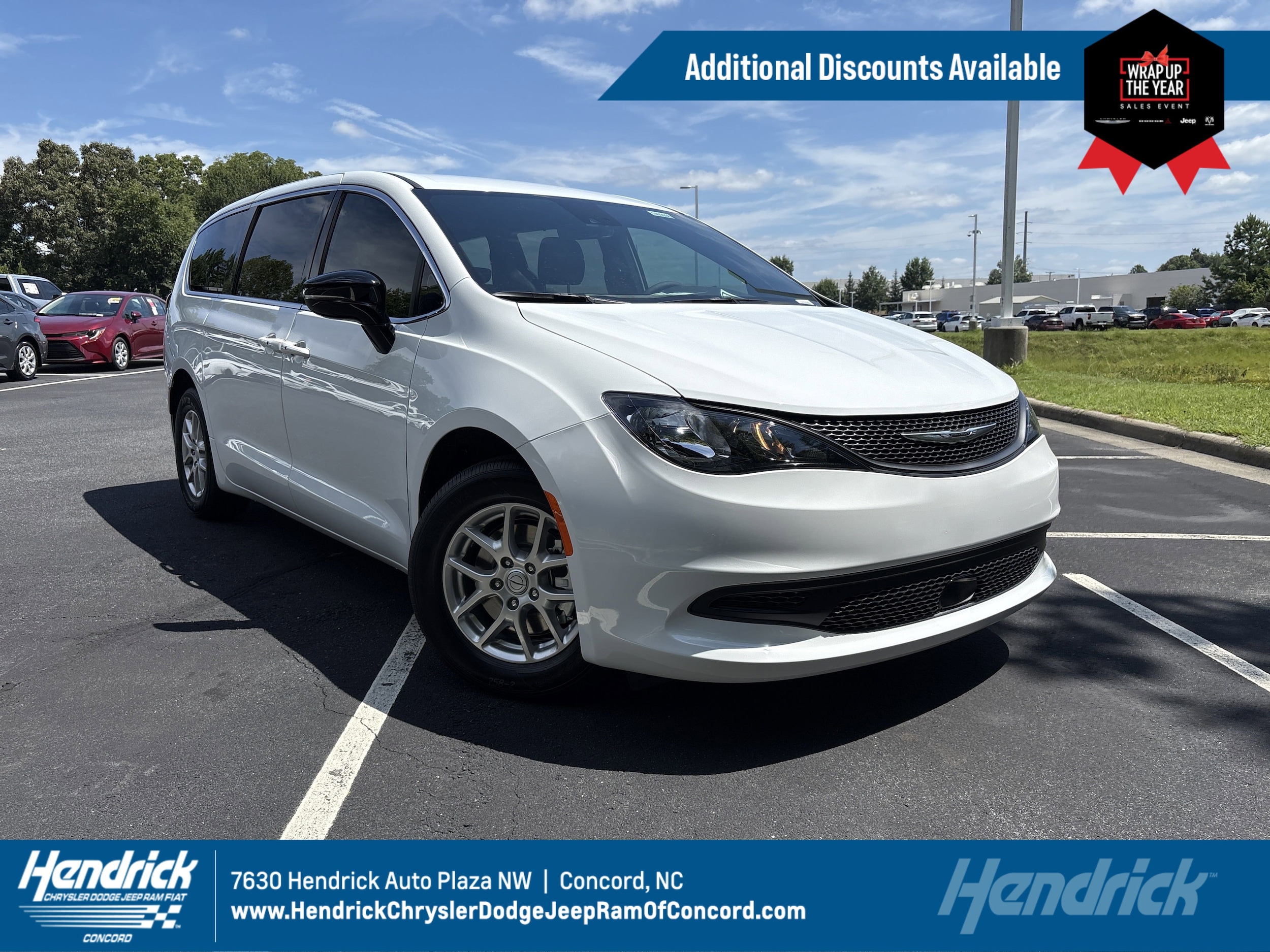 2026 Chrysler Voyager LX's photo