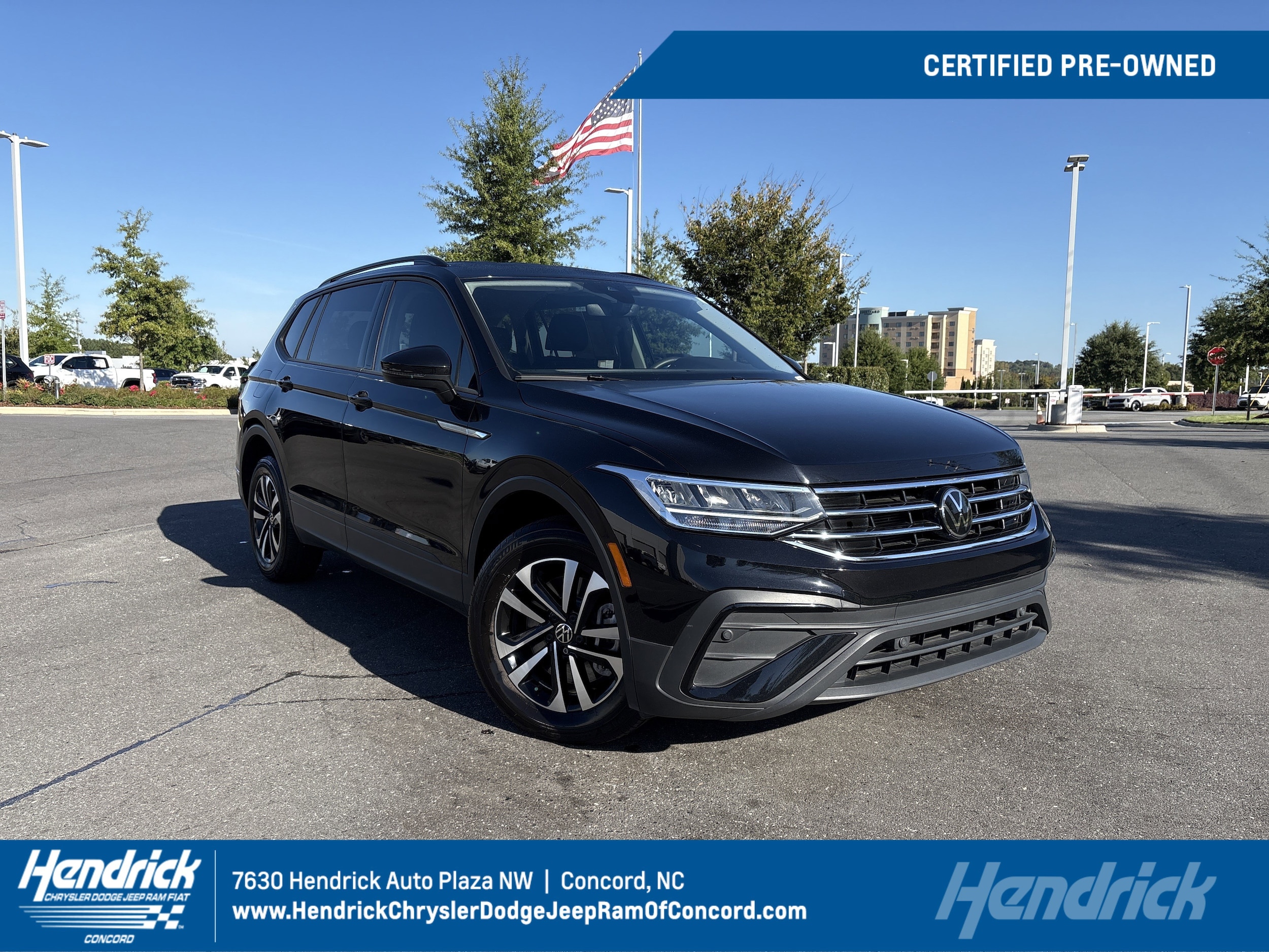 2024 Volkswagen Tiguan S's photo