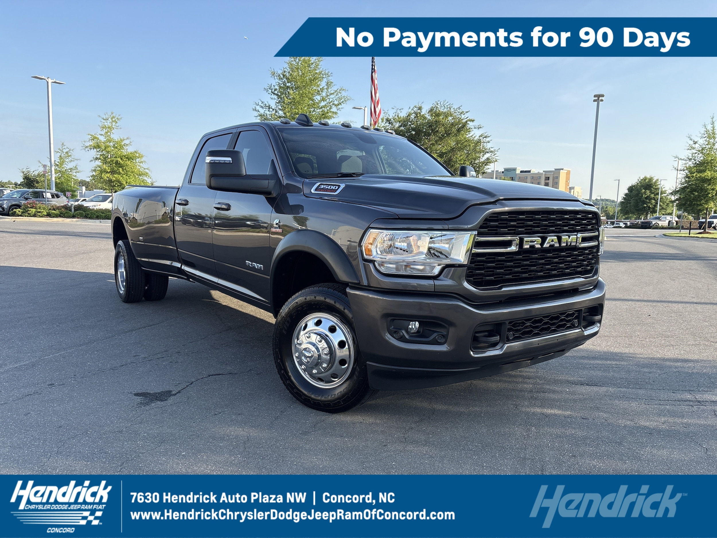 2023 RAM 3500 Big Horn 4X4 Crew Cab LWB's photo