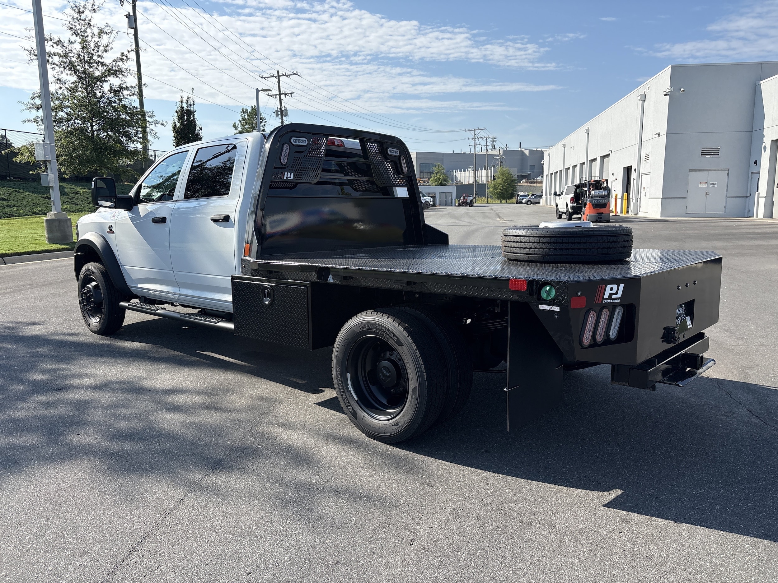 2027 Ram 5500 Chassis Cab Tradesman