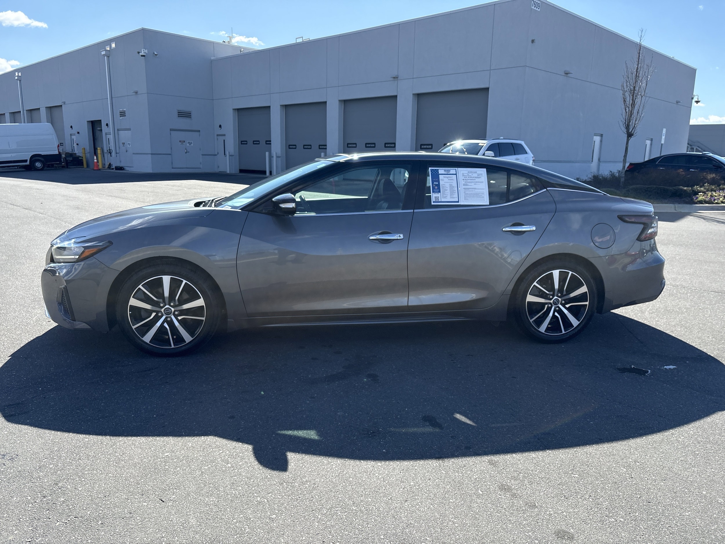 2023 Nissan Maxima SL photo 5