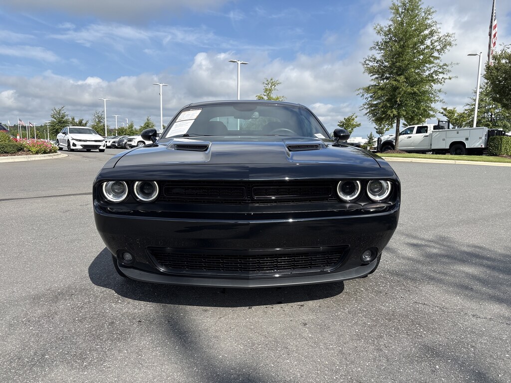 Used 2023 Dodge Challenger SXT Coupe