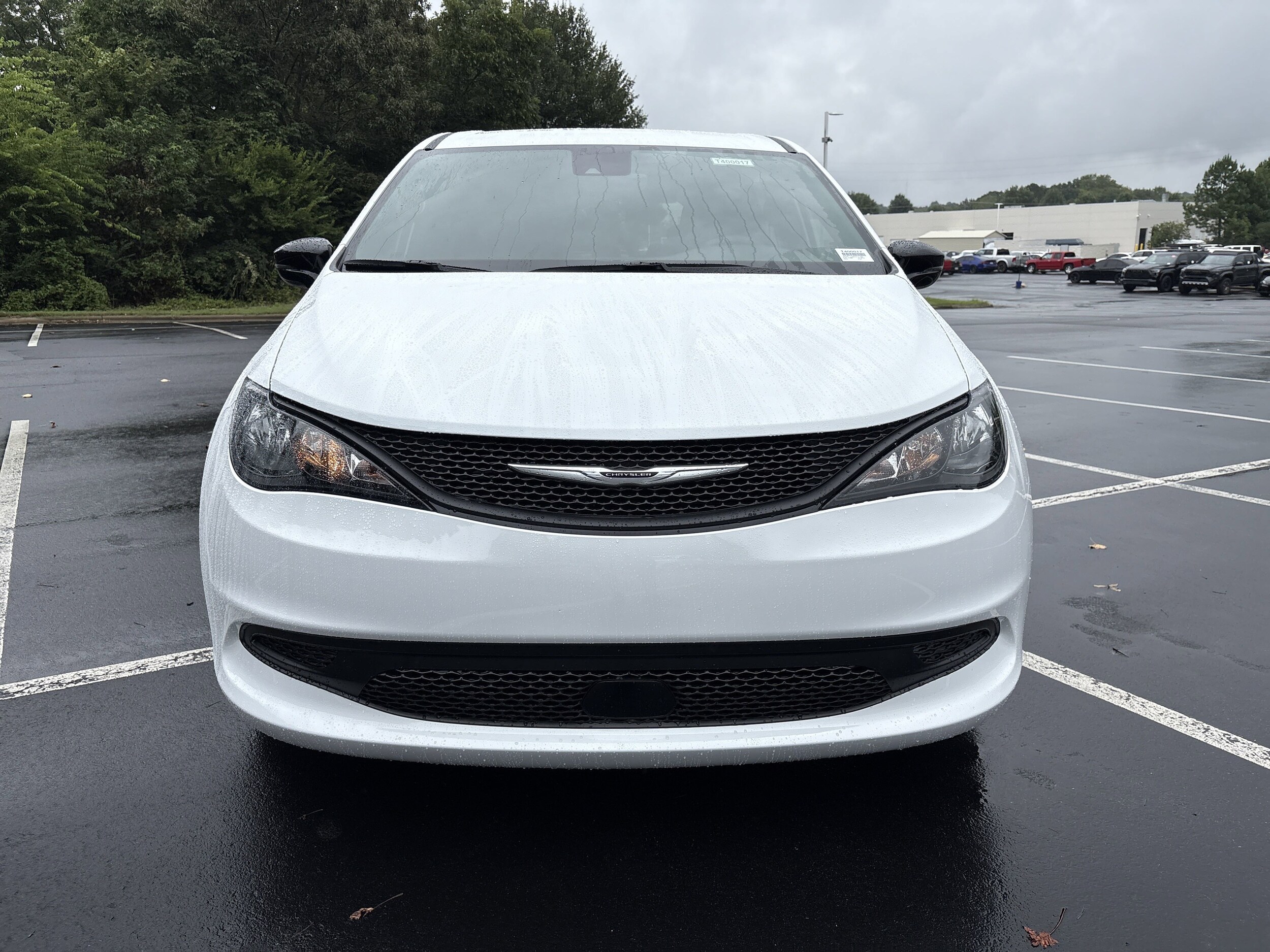 2026 Chrysler Voyager LX photo 3
