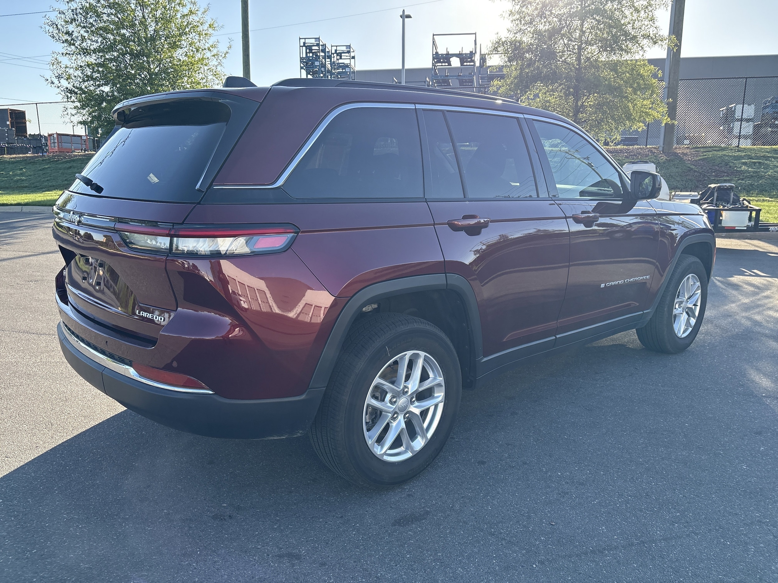 2025 Jeep Grand Cherokee Laredo X photo 3