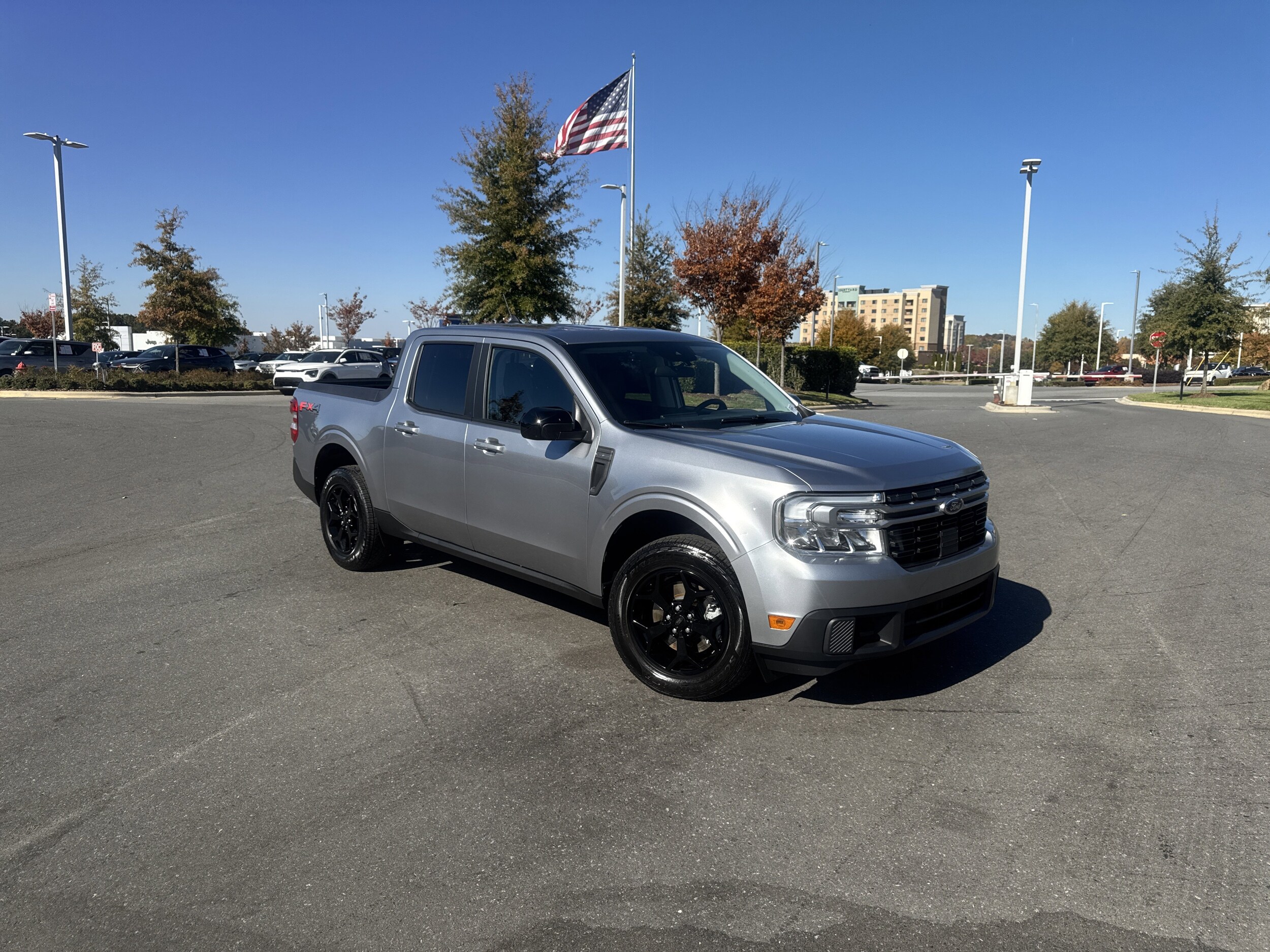 2024 Ford Maverick Lariat photo 2