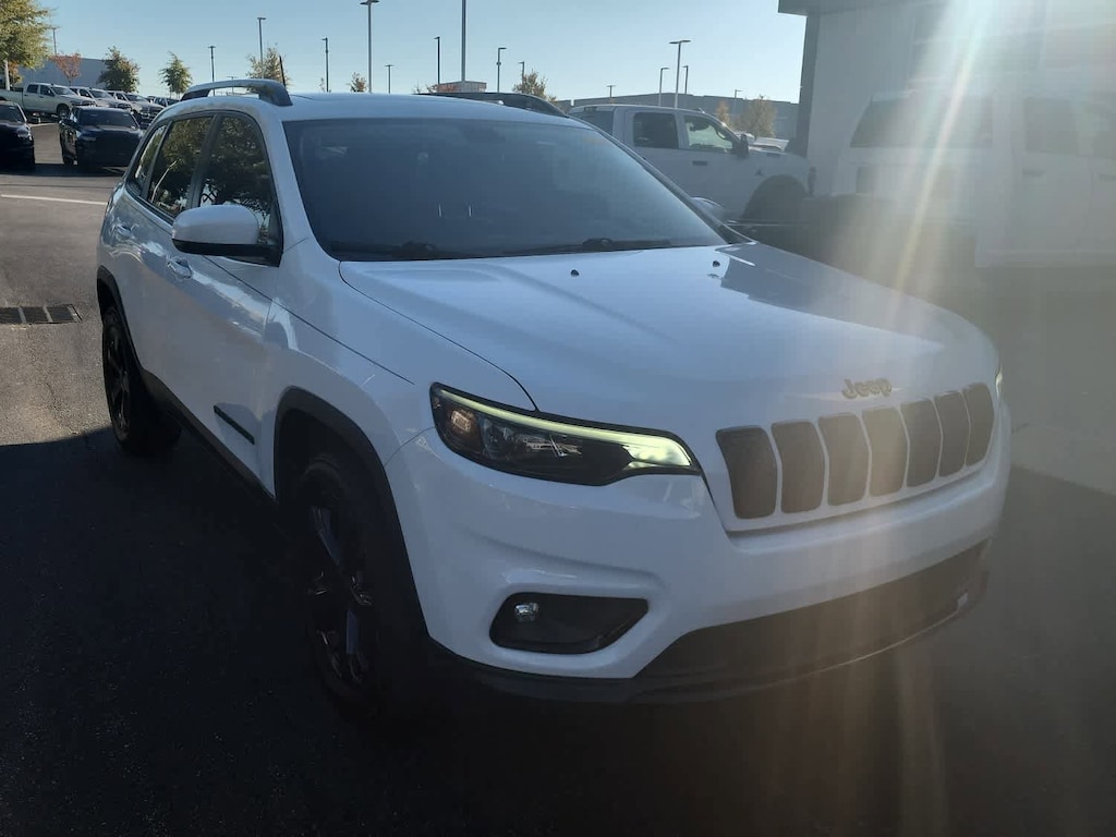 Used 2019 Jeep Cherokee Altitude SUV