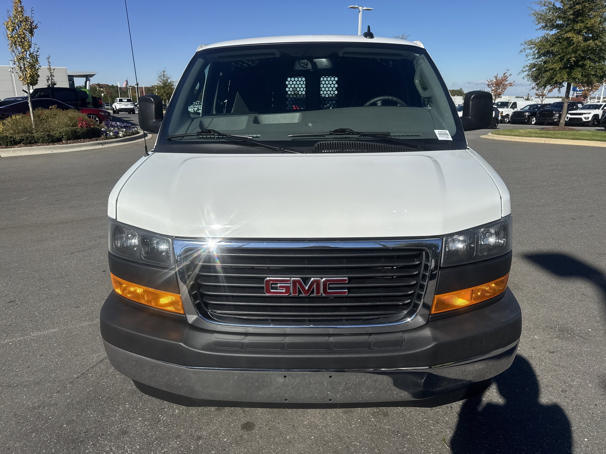 2024 Gmc Savana 2500 Cargo photo 3