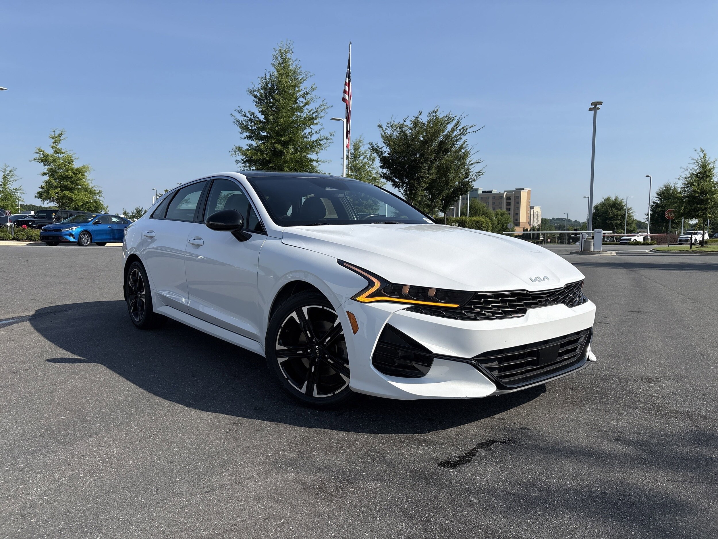 2022 Kia K5 GT-Line photo 2