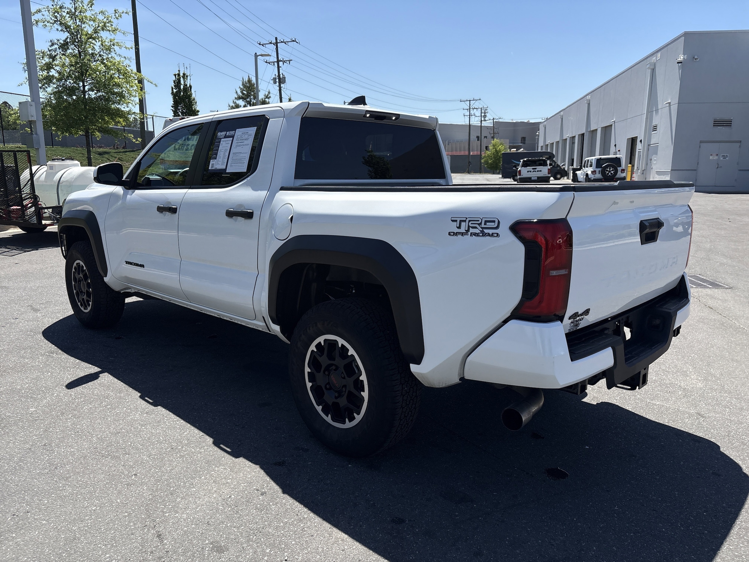2024 Toyota Tacoma 4WD TRD Off Road photo 5