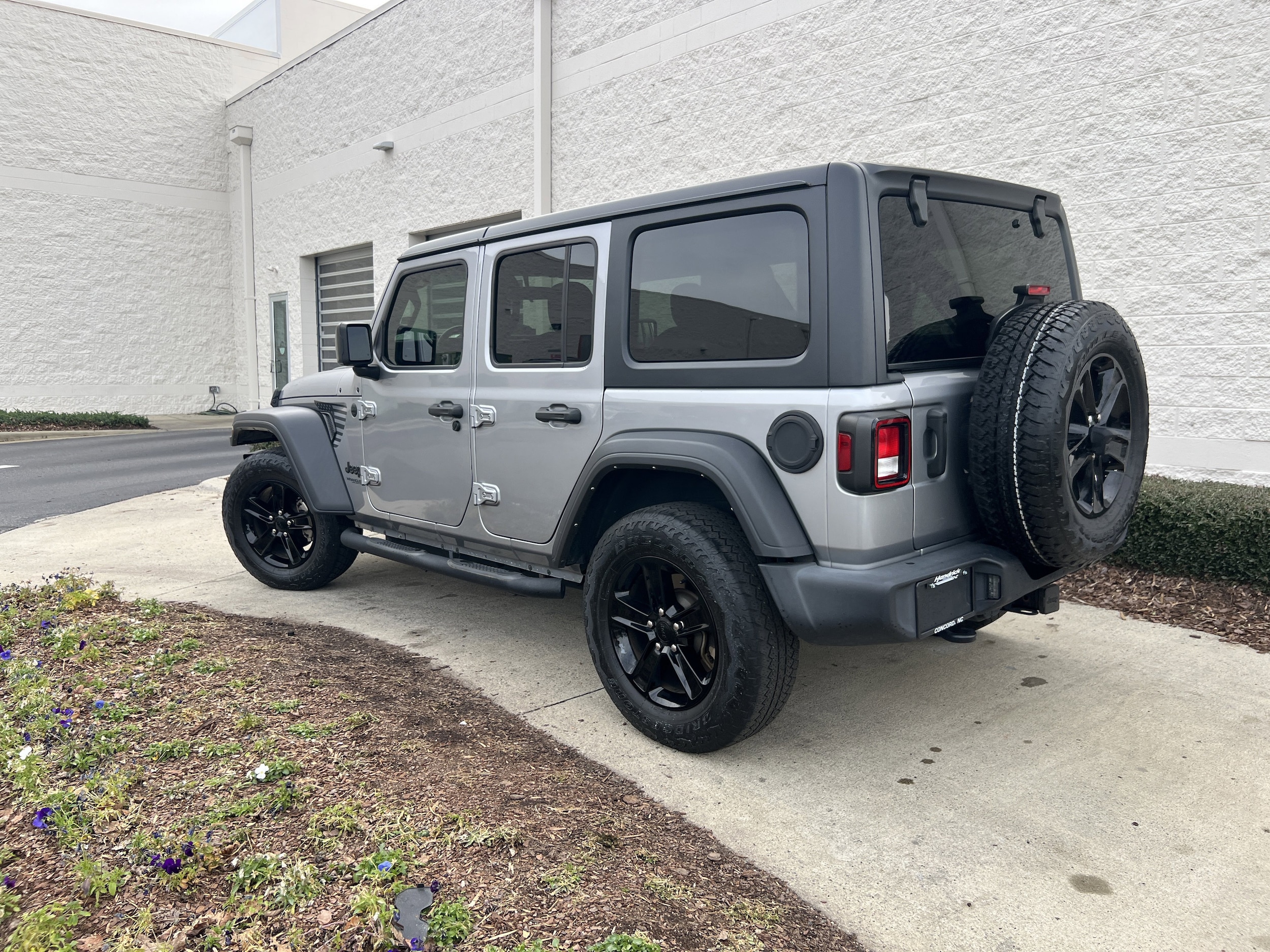 2021 Jeep Wrangler Unlimited Sport Altitude photo 3
