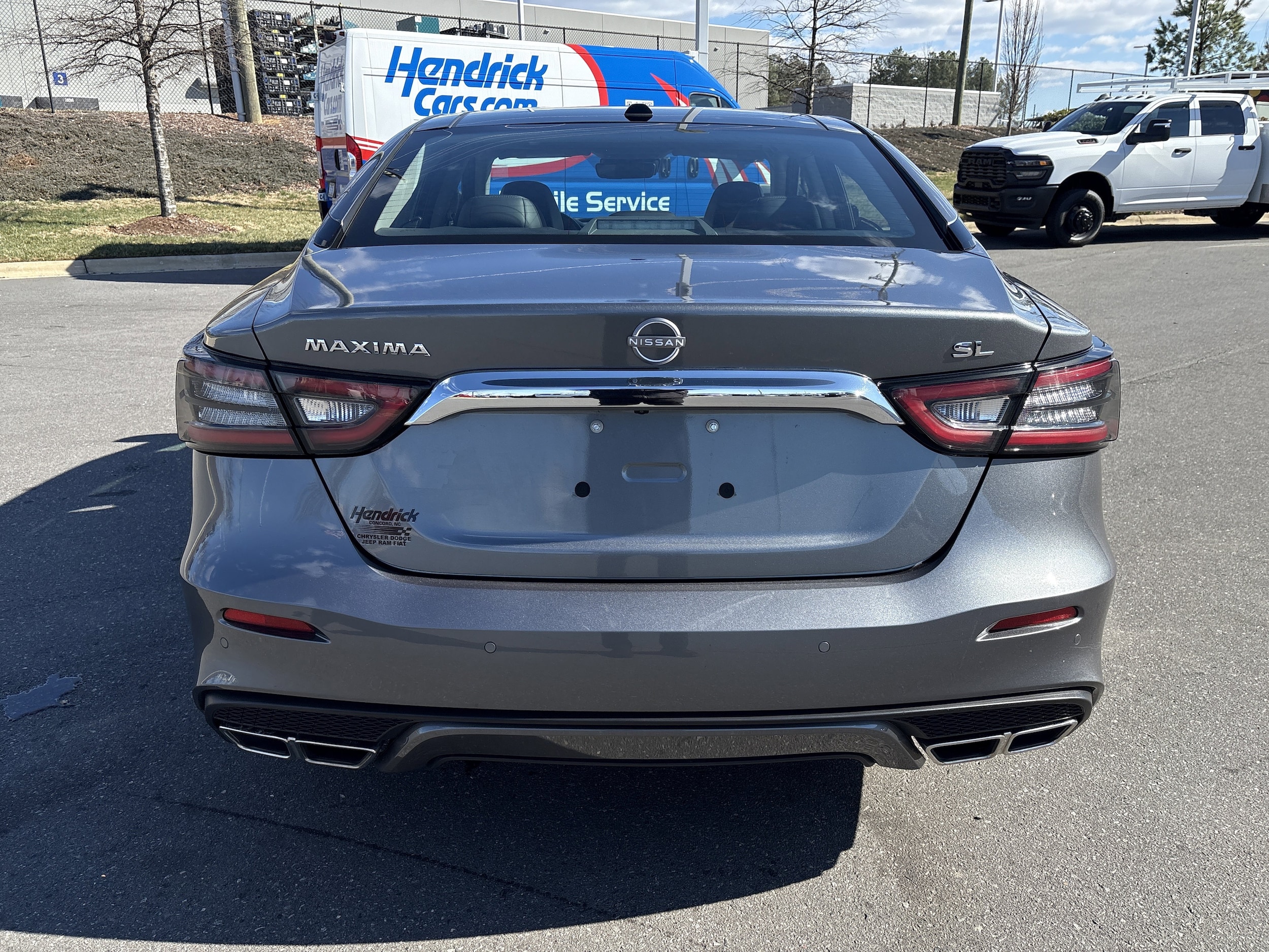 2023 Nissan Maxima SL photo 3