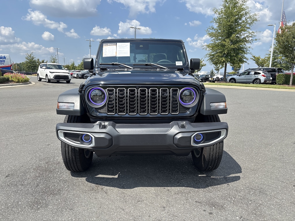 Used 2025 Jeep Gladiator Sport S Pickup