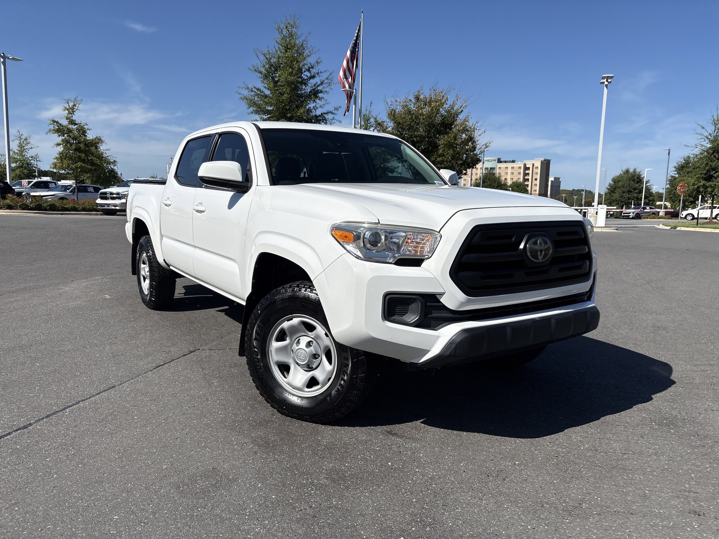 2018 Toyota Tacoma SR photo 2