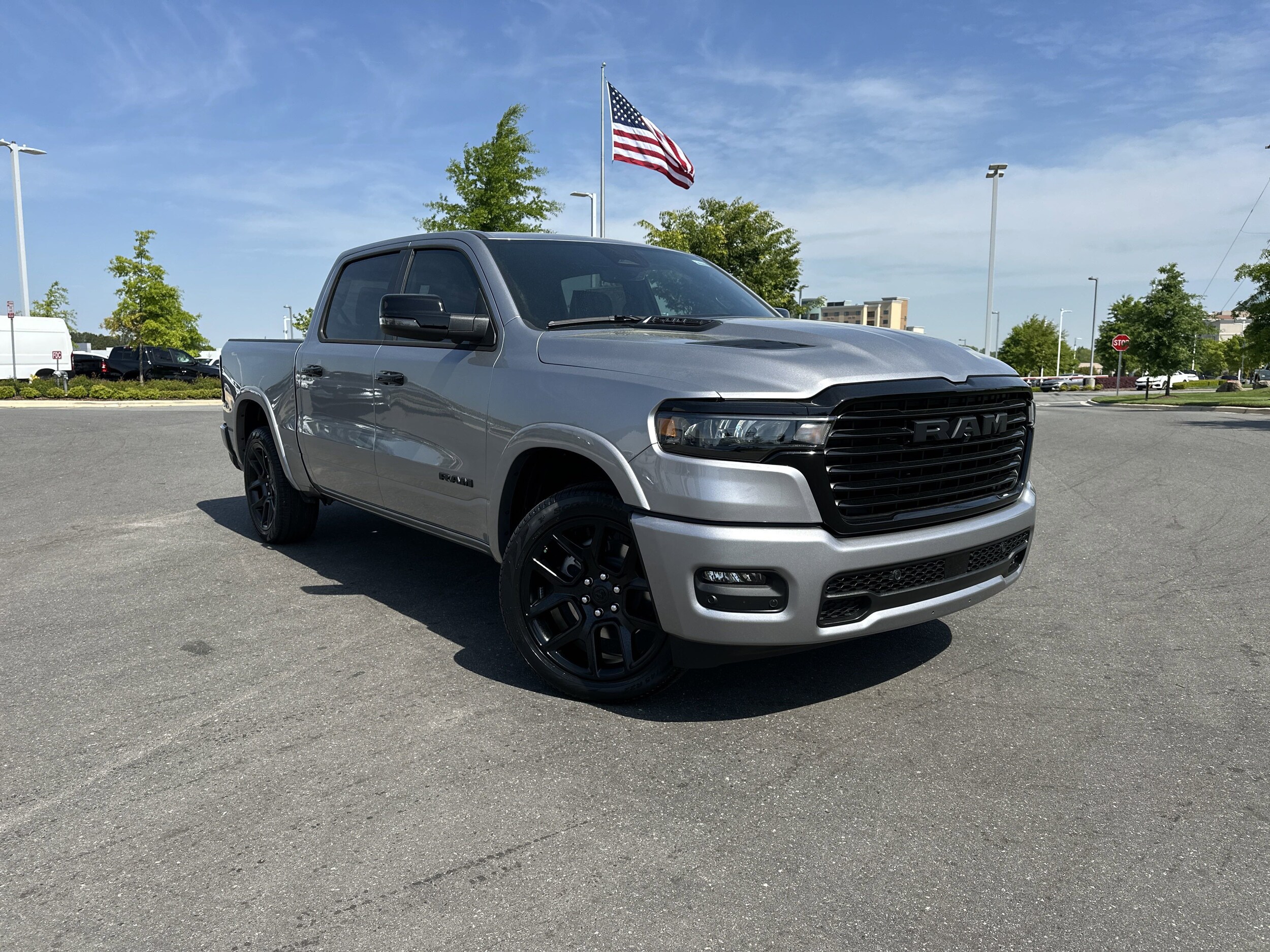 2025 Ram 1500 Laramie photo 2