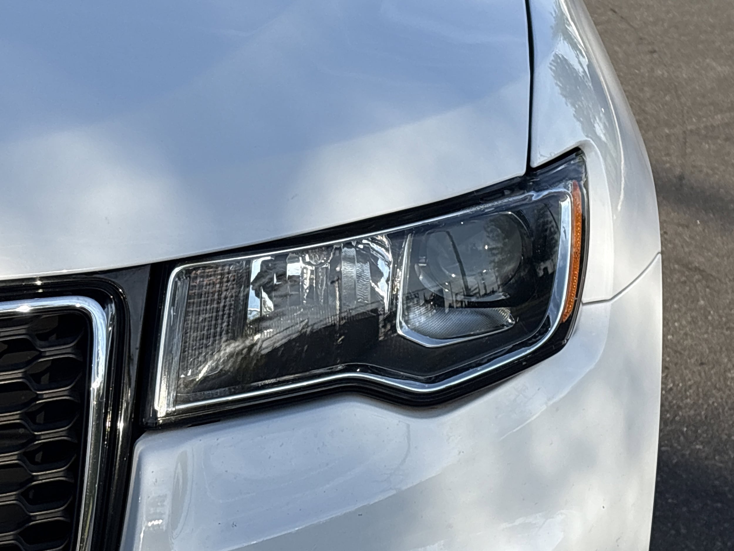 2020 Jeep Grand Cherokee Limited photo 2