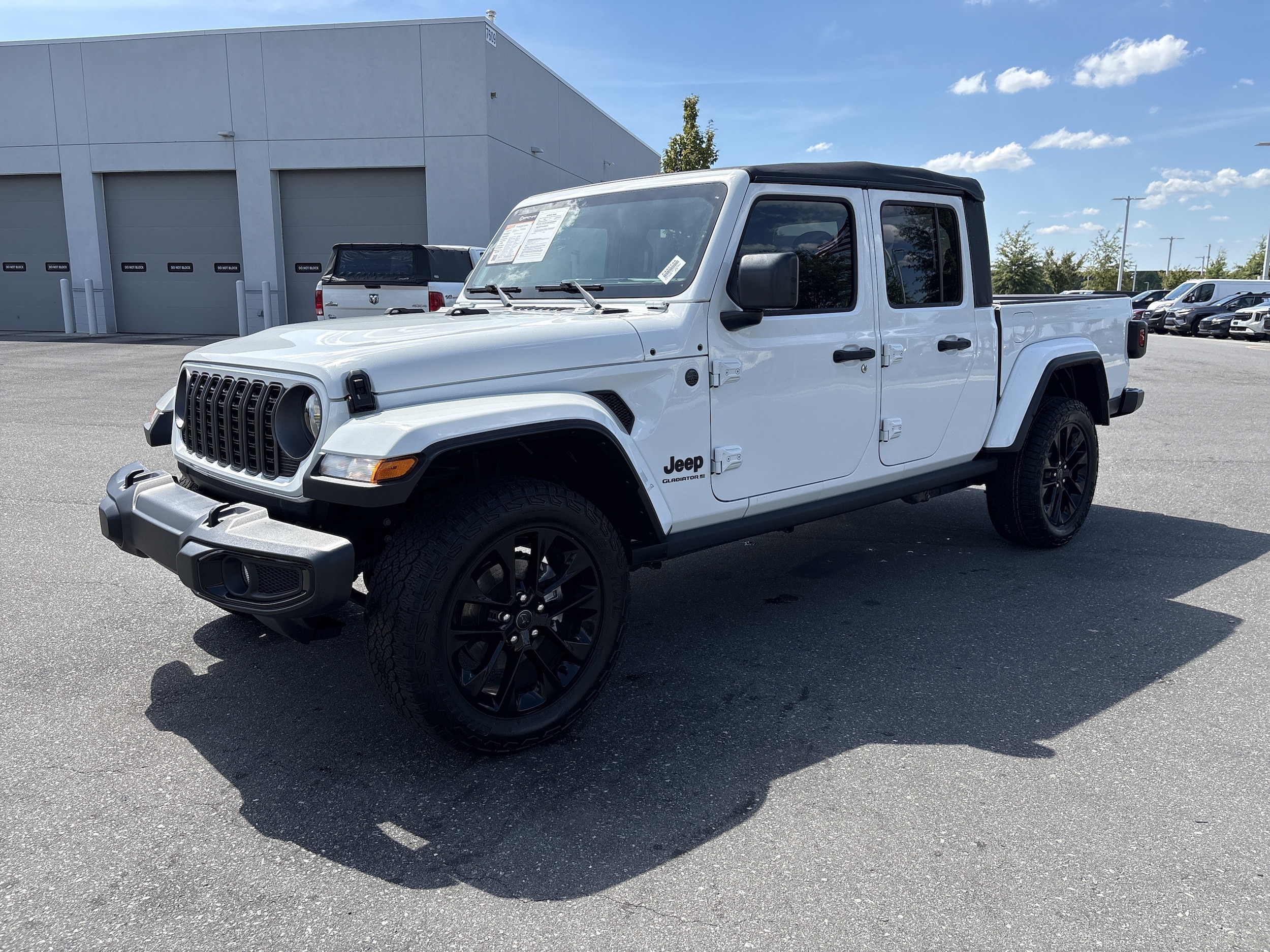 2025 Jeep Gladiator Nighthawk