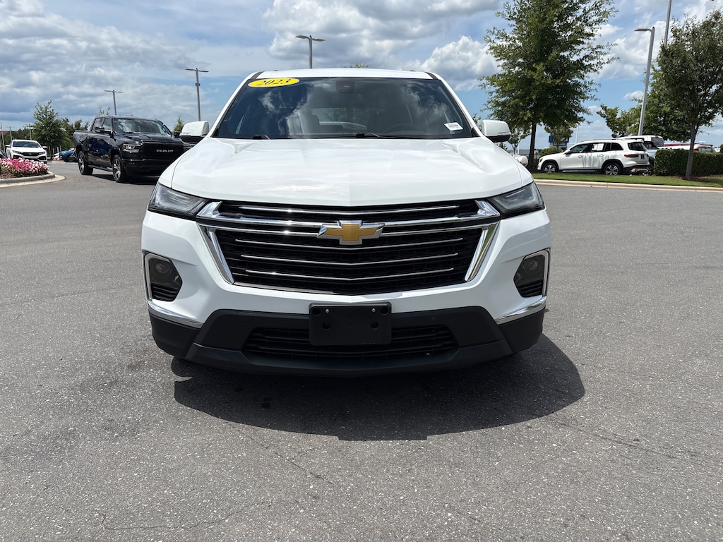 Used 2023 Chevrolet Traverse LT Leather SUV