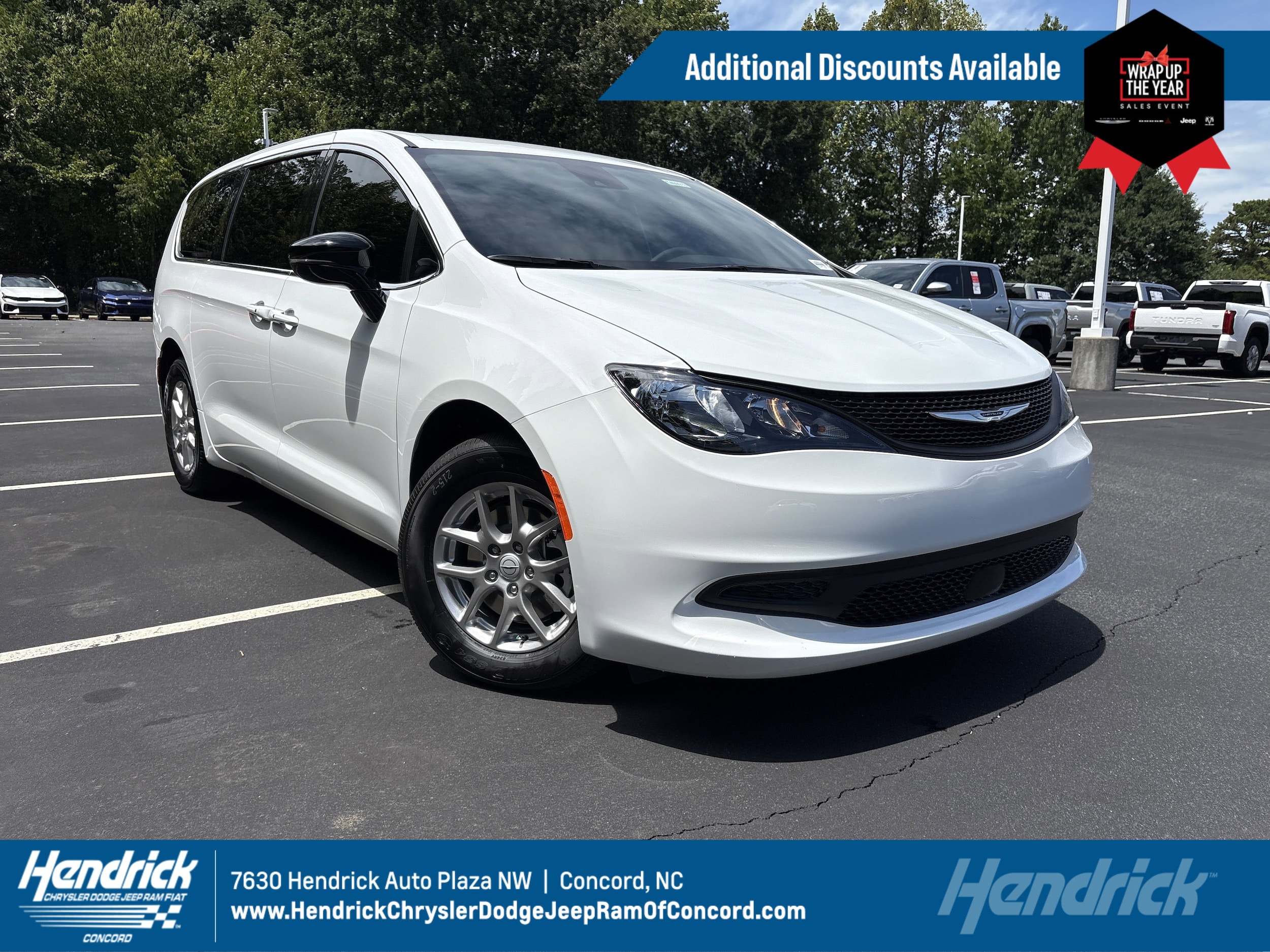 2026 Chrysler Voyager LX's photo