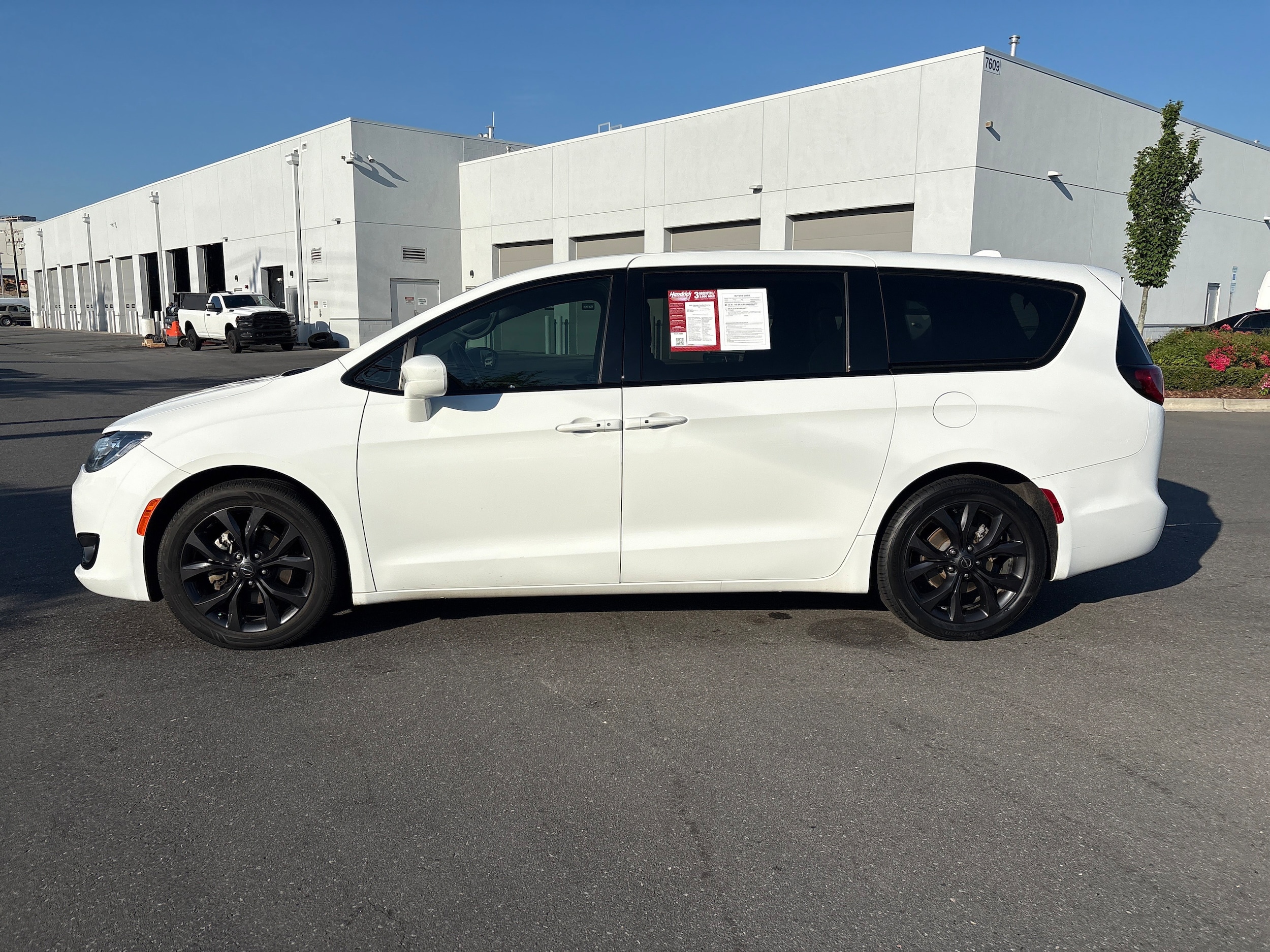 Chrysler Pacifica Touring